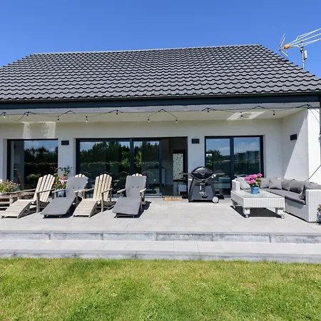 Tatil Evi Przejrzysty *