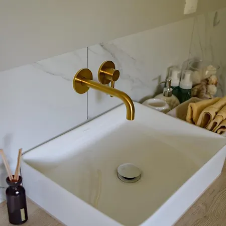 Tatil Evi Przejrzysty