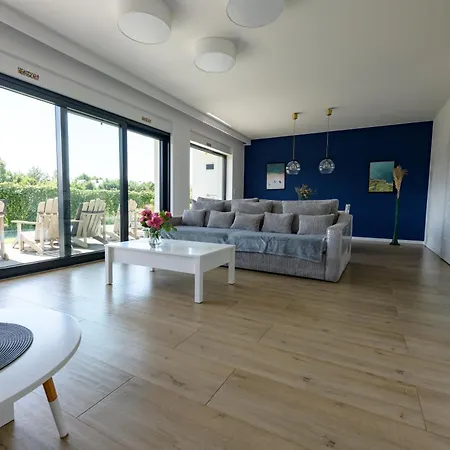 Tatil Evi Przejrzysty *